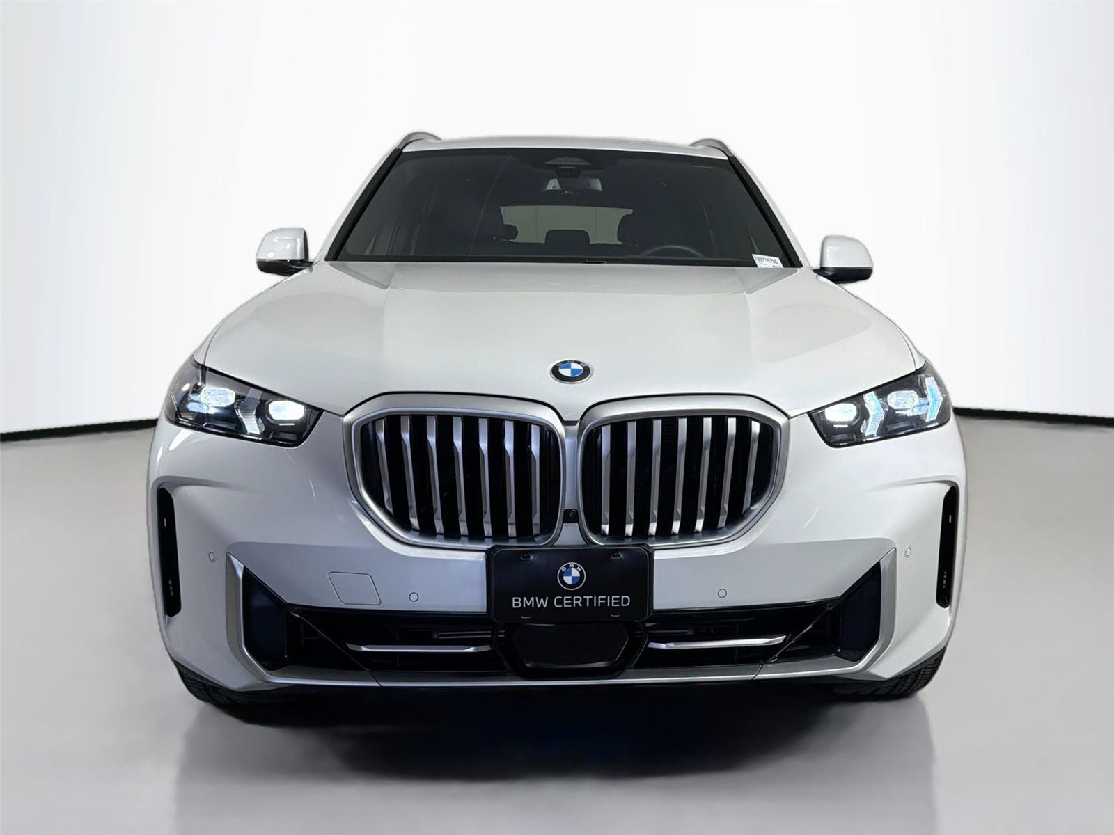 Used 2024 BMW X5 xDrive40i w/ Climate Comfort Package AWD/4WD image 2