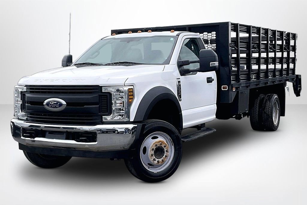 Used 2019 Ford F550 2WD Regular Cab Super Duty image 3