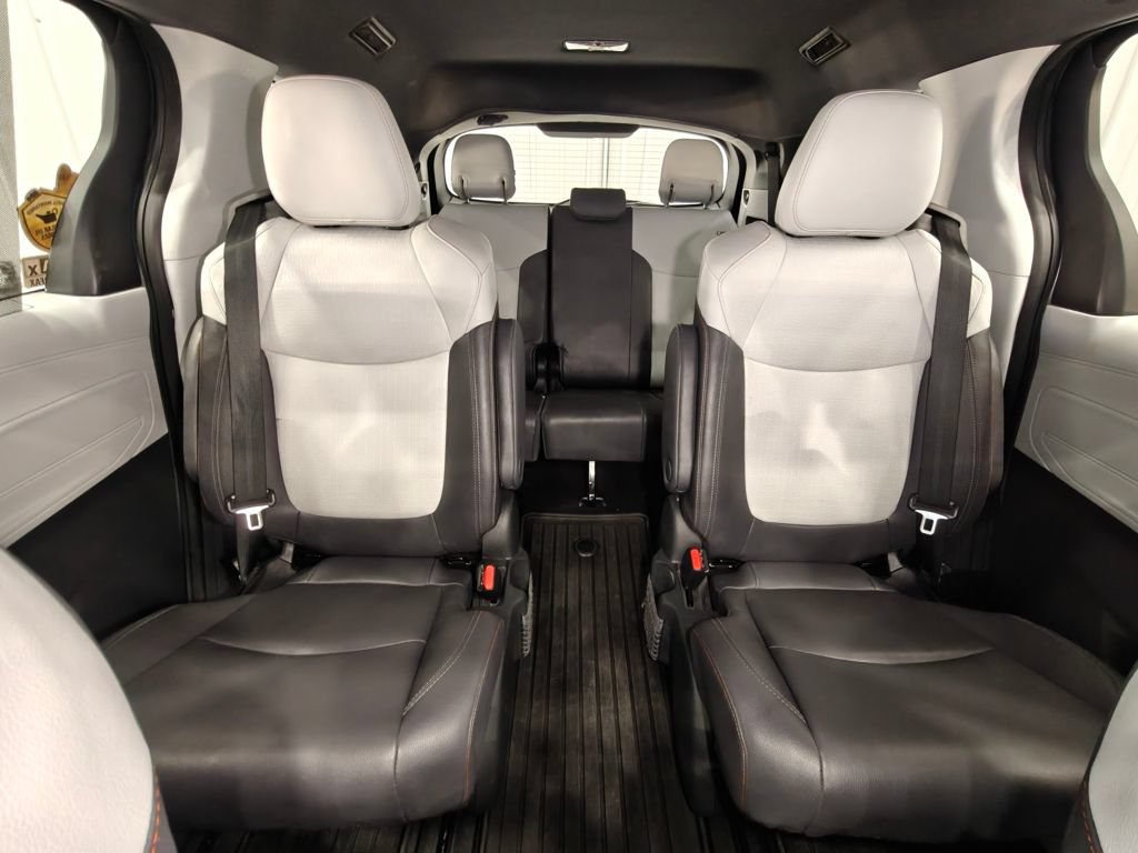 Used 2024 Toyota Sienna XSE w/ XSE Plus Package AWD/4WD image 25