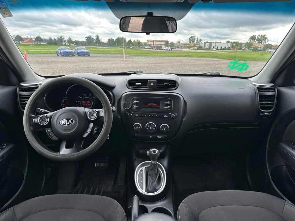 Used 2015 Kia Soul FWD image 18