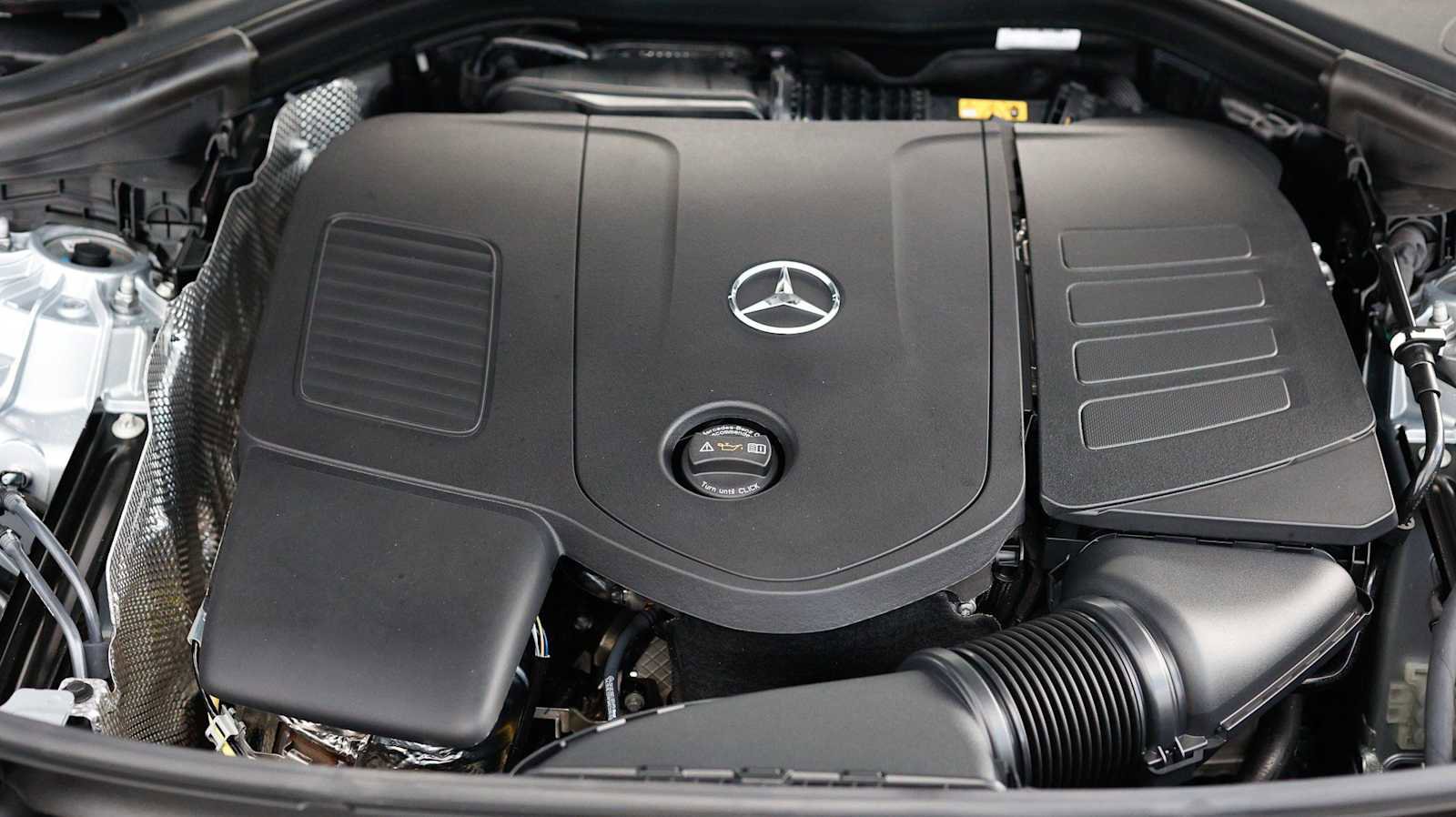 Used 2026 Mercedes-Benz GLC 300 4MATIC image 32