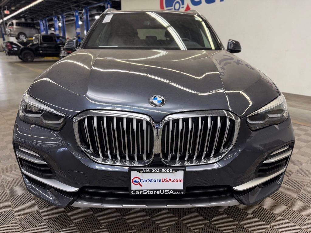Used 2019 BMW X5 xDrive40i w/ Premium Package 2 AWD/4WD image 2
