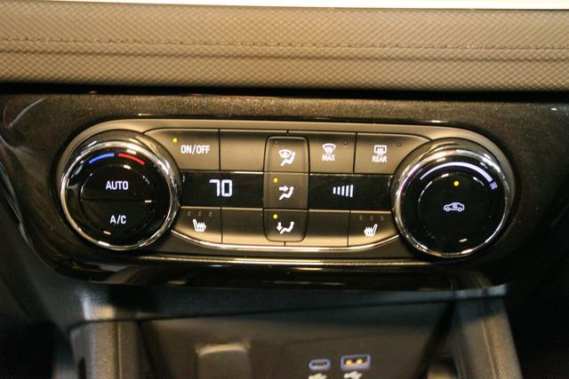 Used 2025 Chevrolet TrailBlazer LT w/ Convenience Package image 26