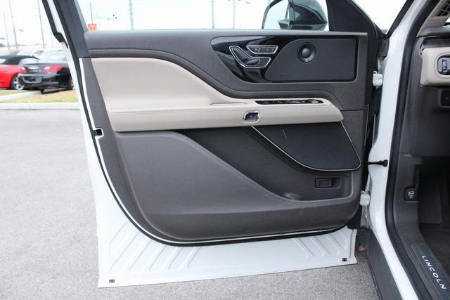 Used 2023 Lincoln Aviator Reserve w/ Elements Package Plus image 10