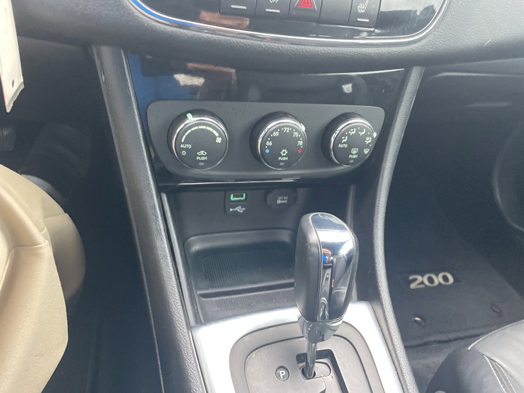 Used 2013 Chrysler 200 S image 23