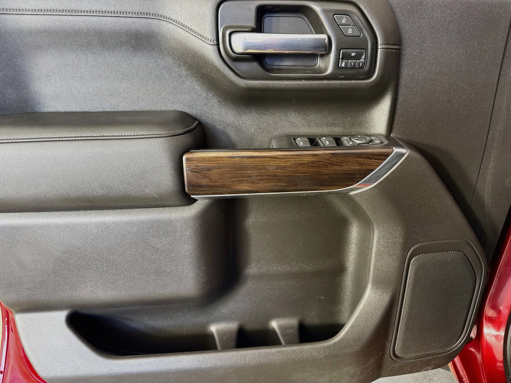 Used 2021 GMC Sierra 1500 SLT AWD/4WD image 19