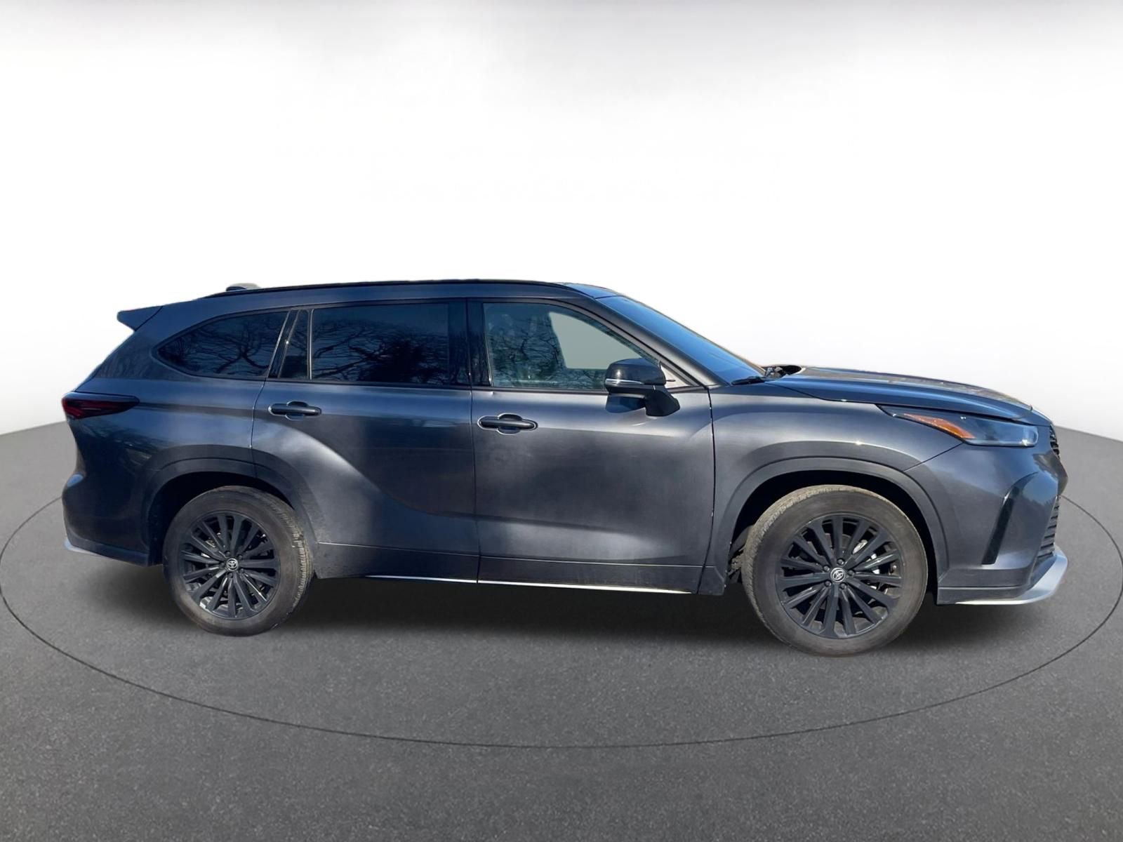 Used 2025 Toyota Highlander XSE image 18