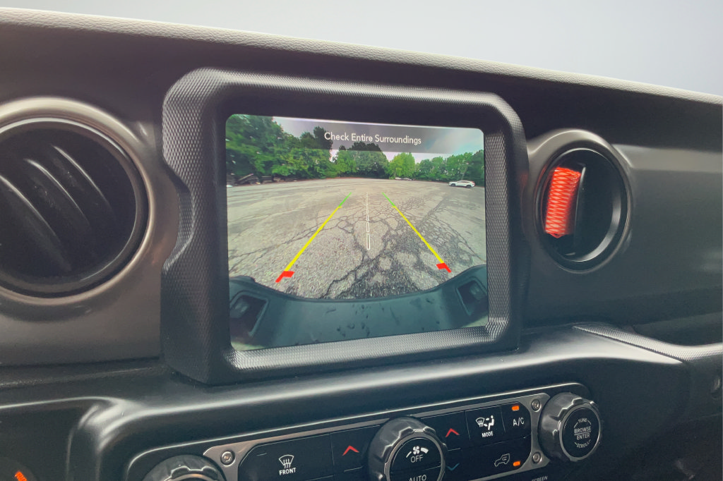 Used 2022 Jeep Gladiator Sport AWD/4WD image 16
