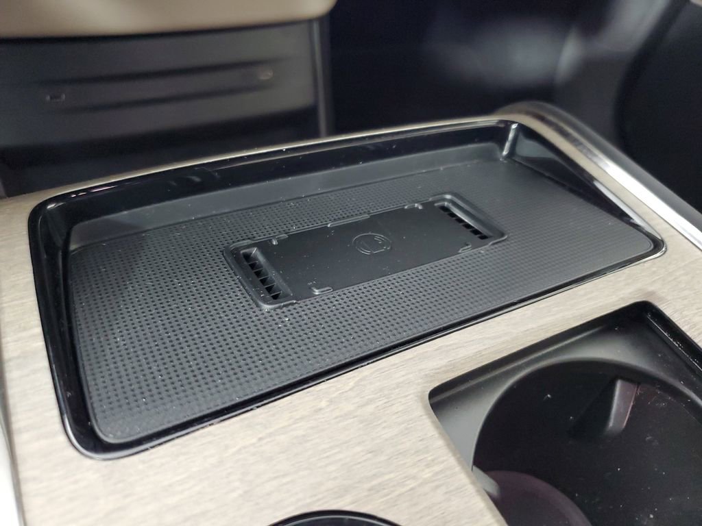 Used 2025 Volvo EX90 Ultra image 36