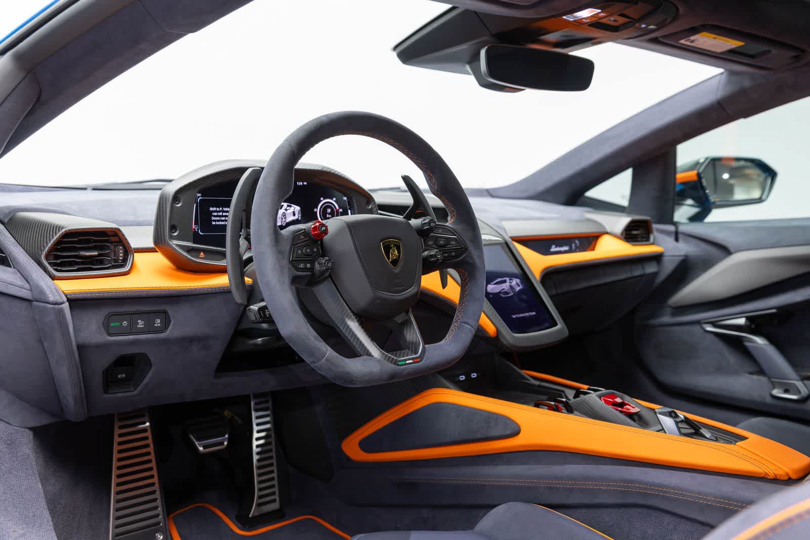 Used 2024 Lamborghini Revuelto AWD/4WD image 2
