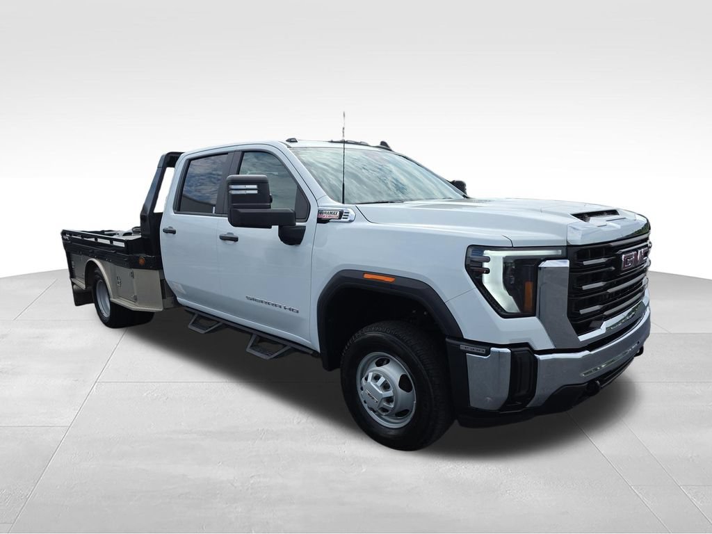 Used 2025 GMC Sierra 3500 Pro w/ Convenience Package AWD/4WD image 7