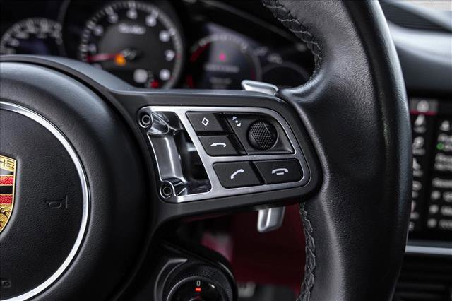 Used 2020 Porsche Cayenne Turbo image 15