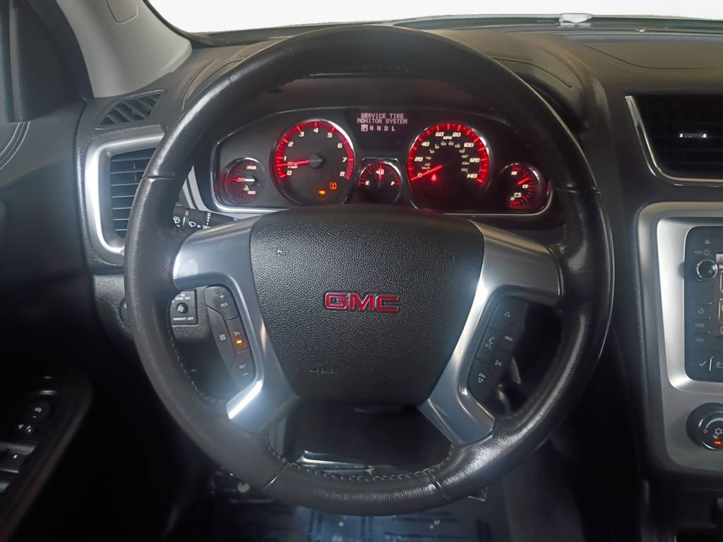 Used 2015 GMC Acadia SLE image 21