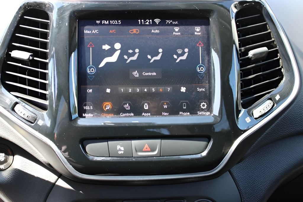 Used 2020 Jeep Cherokee Limited AWD/4WD image 16