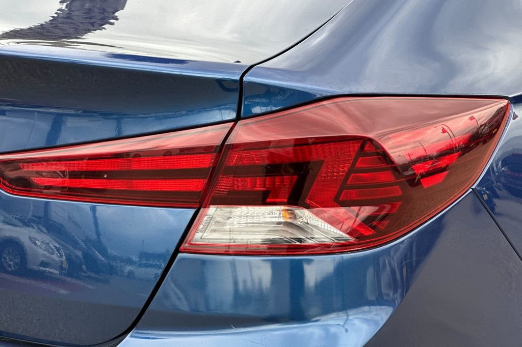 Used 2019 Hyundai Elantra SEL image 25
