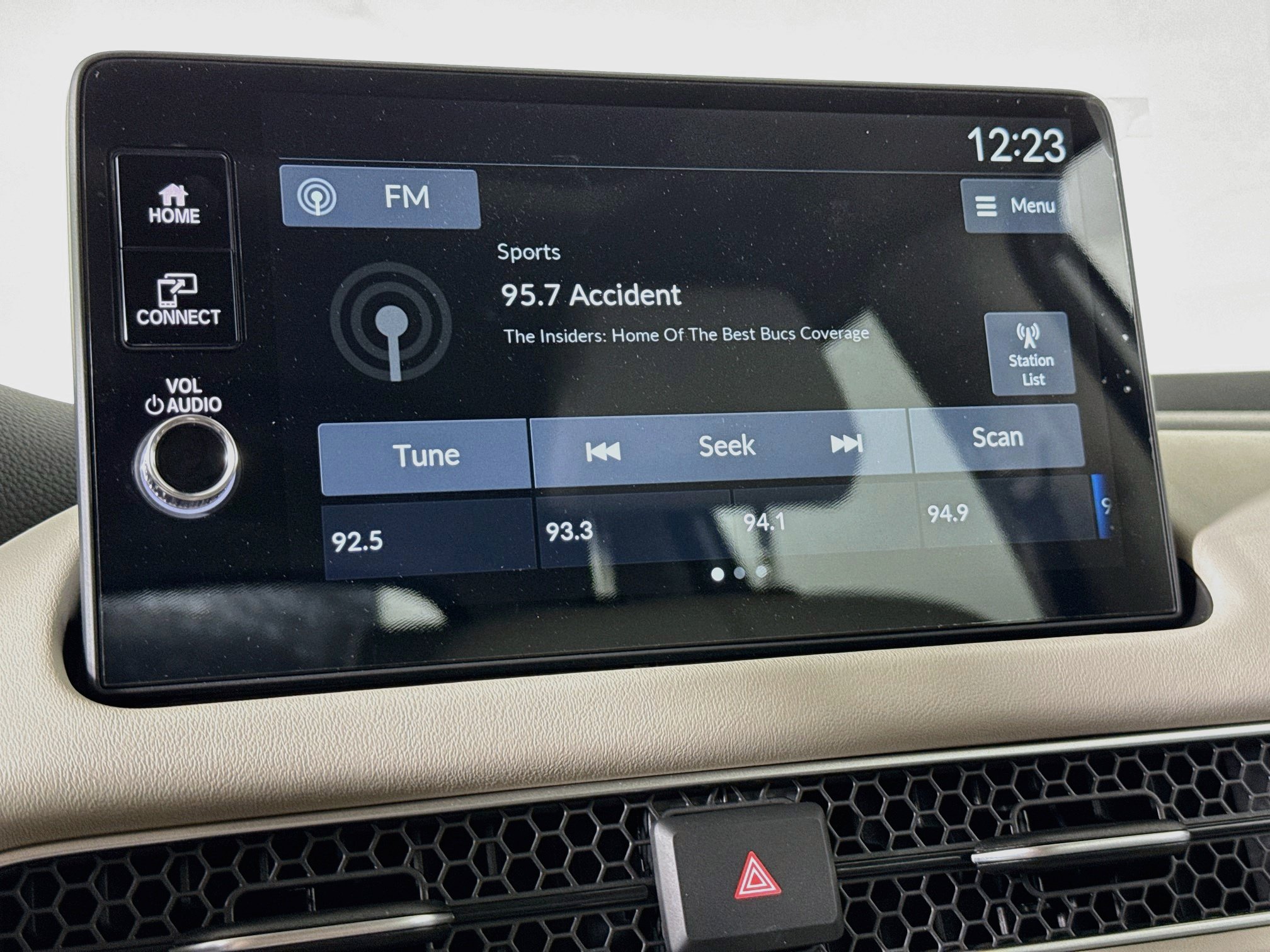 New 2027 Honda HR-V EX-L image 16