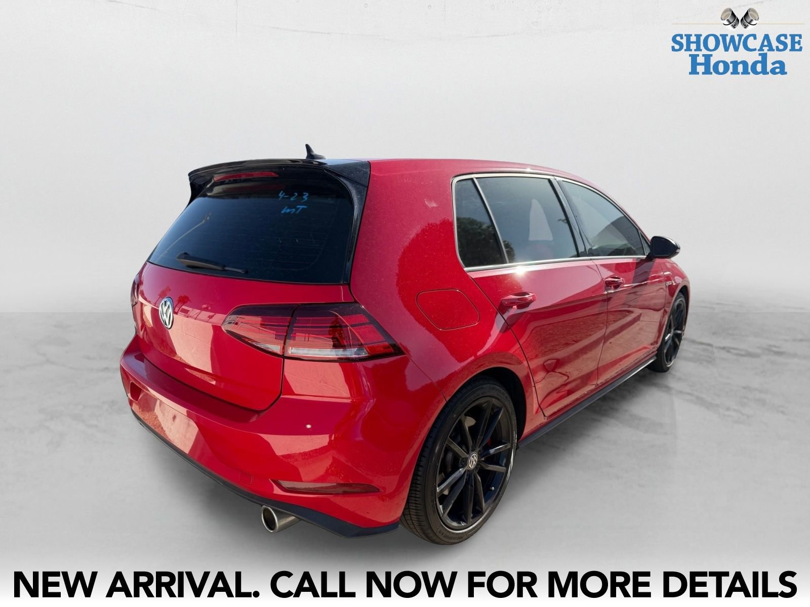 Used 2021 Volkswagen GTI SE FWD image 5