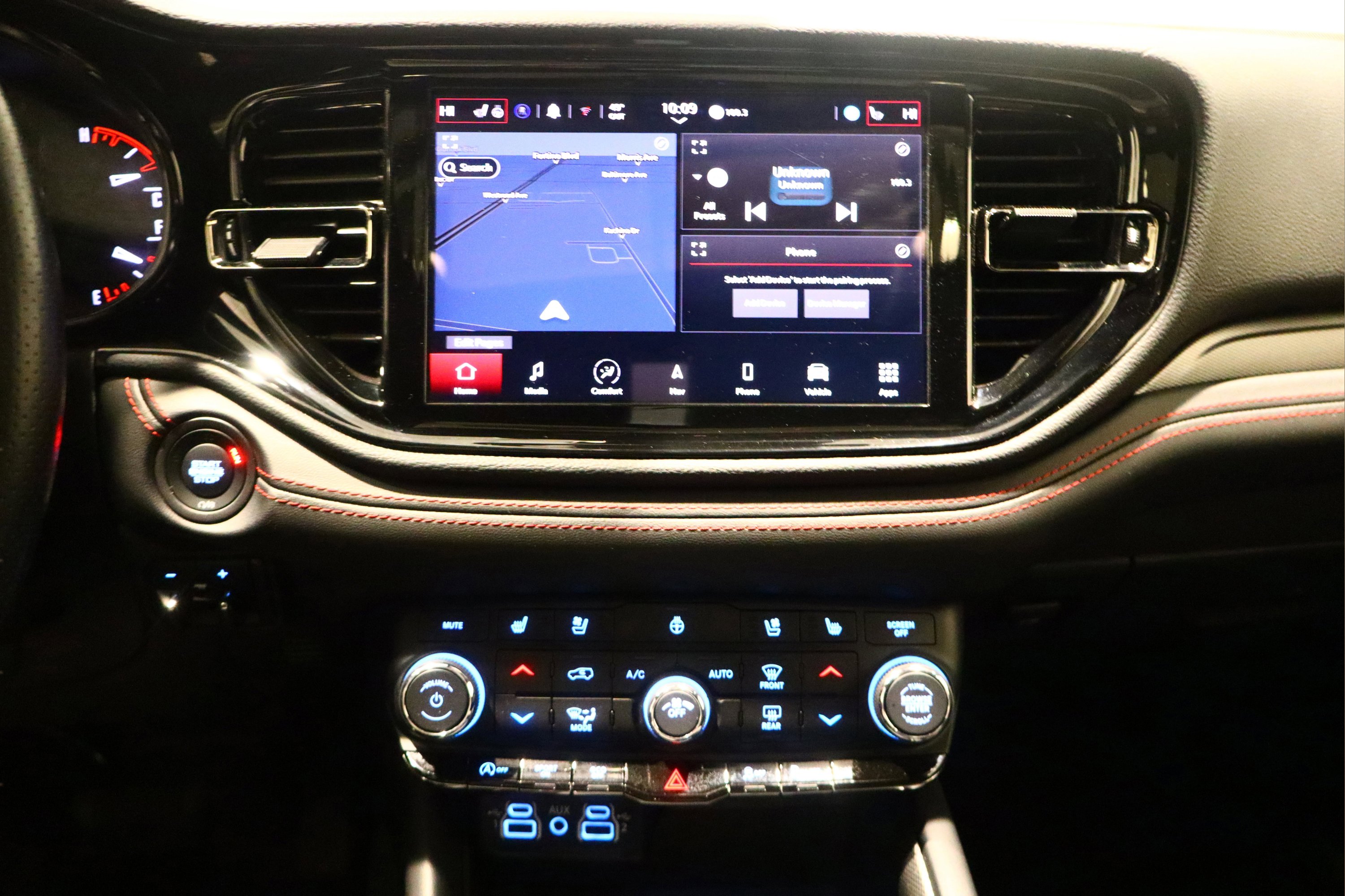 Used 2024 Dodge Durango GT image 25