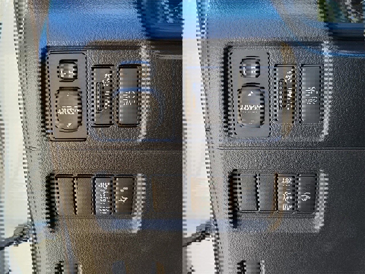 Used 2023 Toyota 4Runner TRD Off-Road Premium image 31