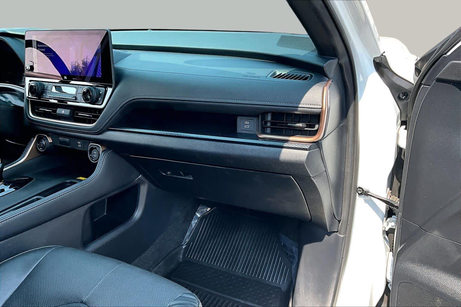 Certified 2024 Toyota Grand Highlander AWD Hybrid image 18