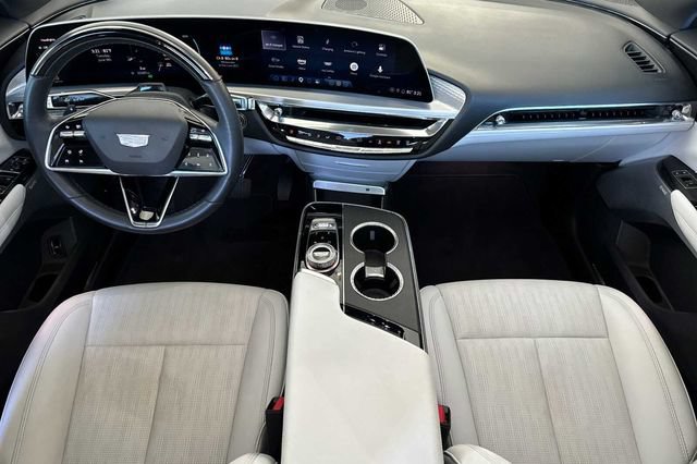 Certified 2024 Cadillac Lyriq Luxury RWD image 13