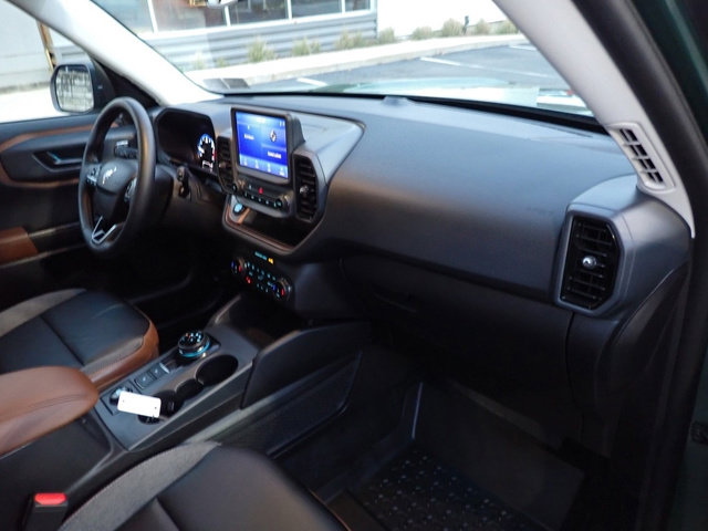 Used 2024 Ford Bronco Sport Outer Banks image 14