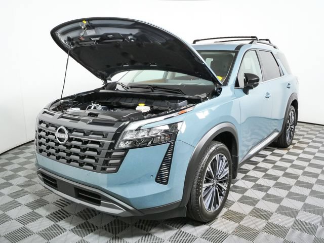 Used 2026 Nissan Pathfinder Platinum w/ Cargo Package FWD image 7