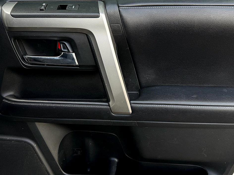 Used 2019 Toyota 4Runner SR5 Premium image 22