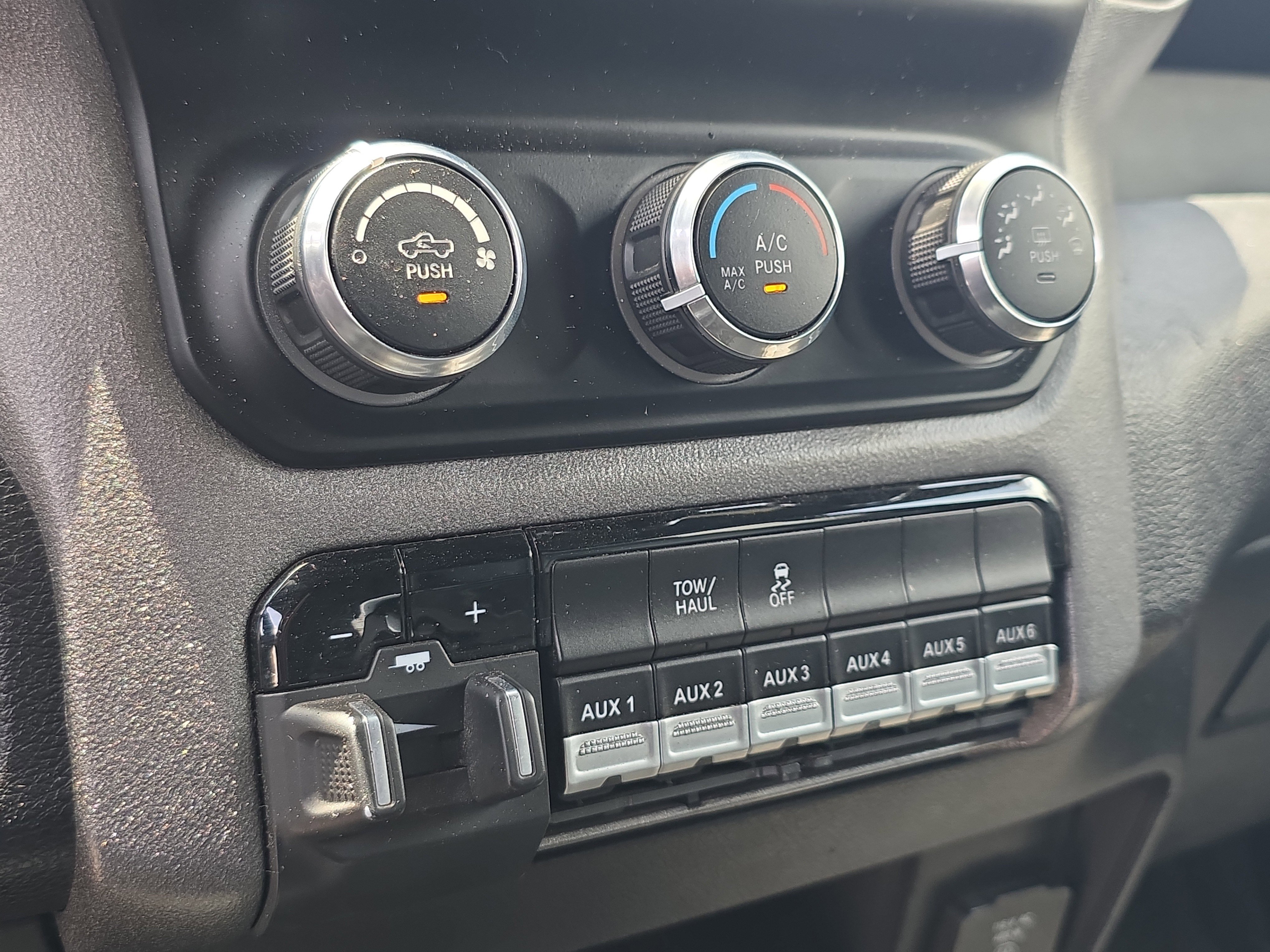 Used 2022 RAM 4500 Tradesman w/ Electrical Accessory Group AWD/4WD image 32