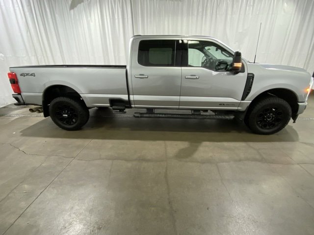 Used 2024 Ford F350 Lariat w/ Lariat Ultimate Package image 3