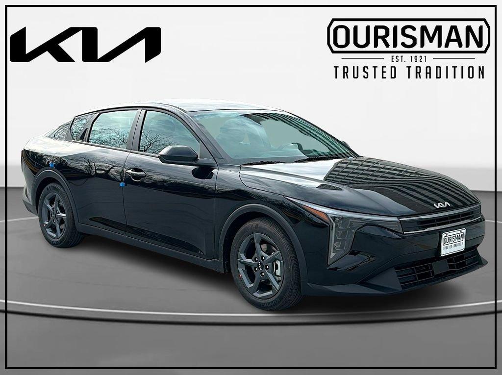 New 2025 Kia K4 LXS image 1