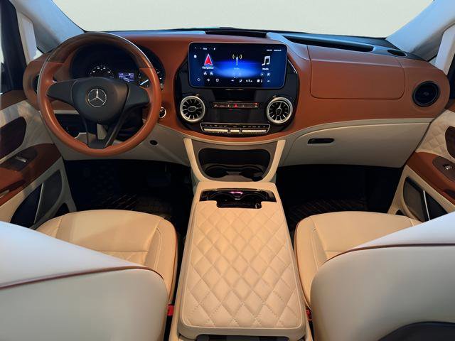 Used 2020 Mercedes-Benz Metris Passenger image 9