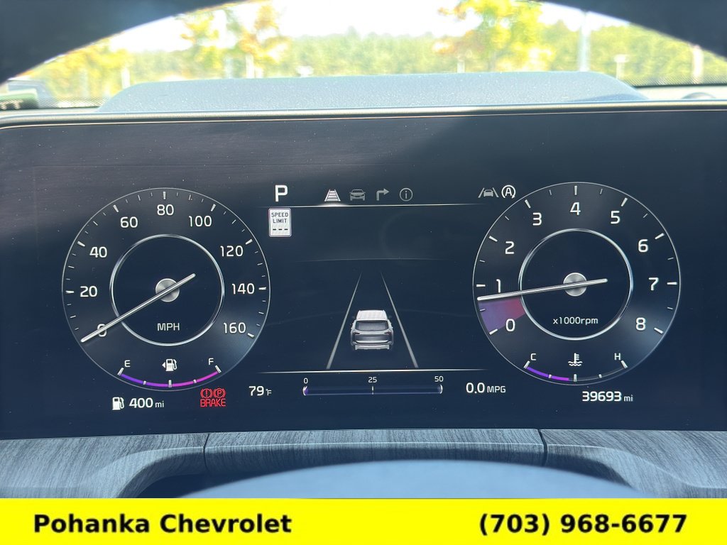 Used 2024 Kia Telluride SX w/ Towing Package FWD image 9