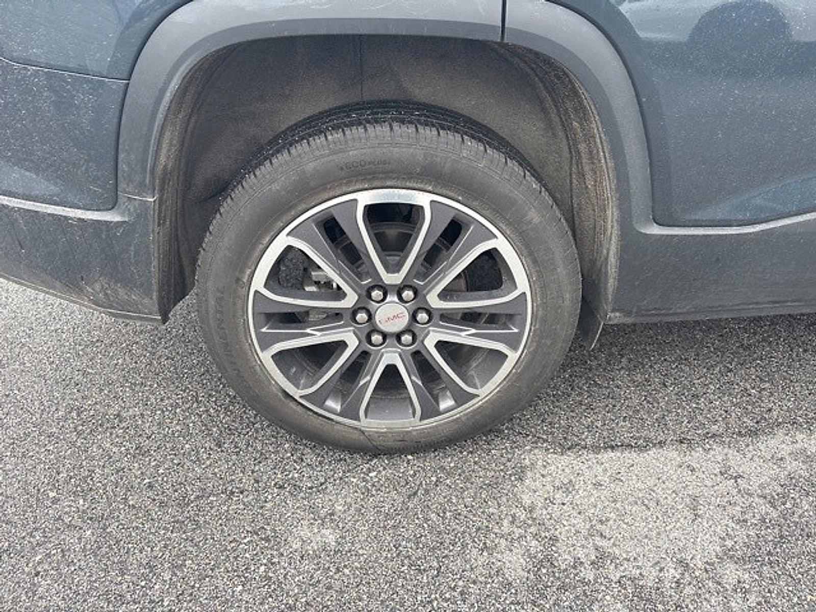 Used 2019 GMC Acadia SLT image 11