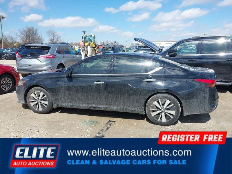 Used 2021 Nissan Altima 2.5 SL FWD image 28