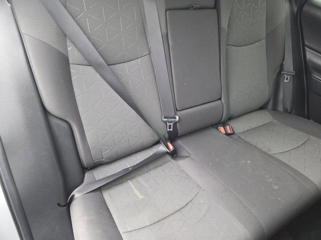 Used 2022 Toyota RAV4 XLE image 25