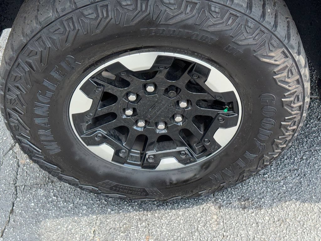 Used 2024 GMC Hummer EV 3X w/ Extreme Off-Road Package AWD/4WD image 12