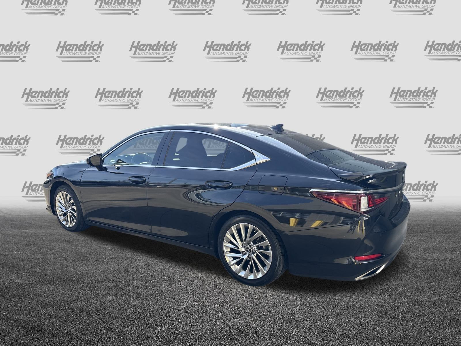 Used 2023 Lexus ES 350 Ultra Luxury image 8
