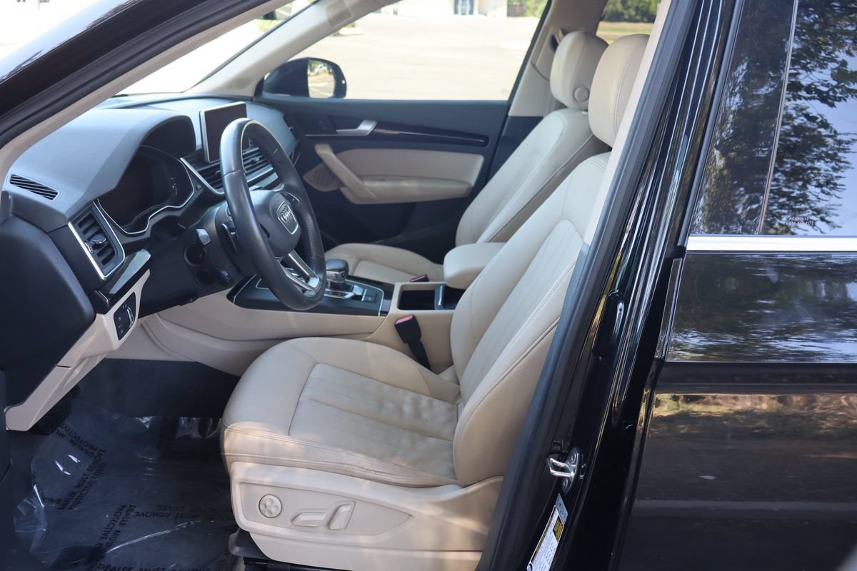 Used 2018 Audi Q5 2.0T Premium Plus w/ Premium Plus Package AWD/4WD image 19
