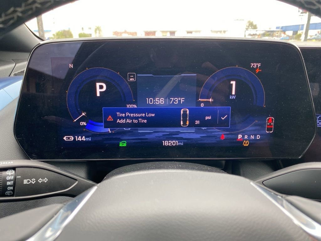 Used 2024 Chevrolet Equinox EV LT image 22