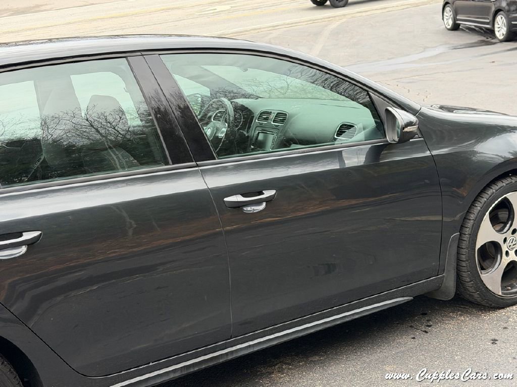 Used 2012 Volkswagen Golf 4-Door image 38