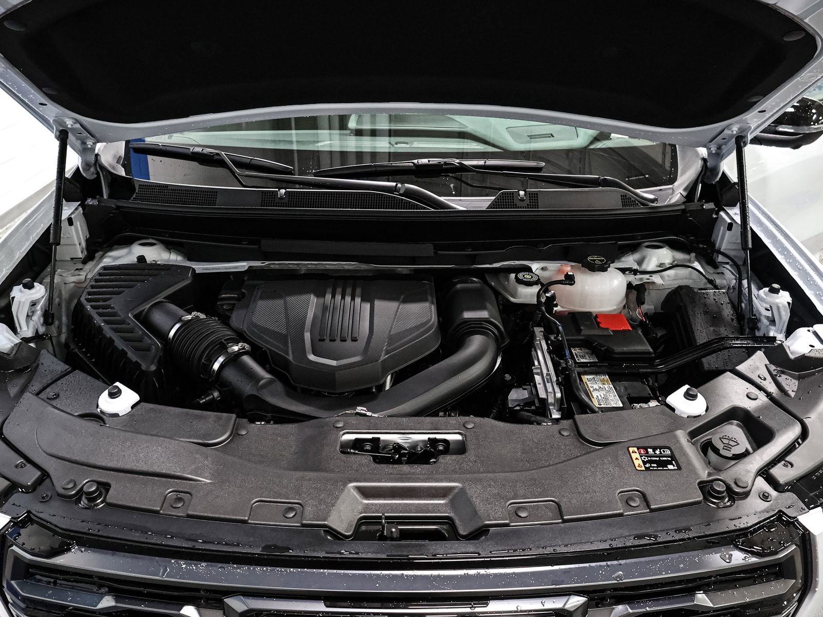 New 2026 GMC Acadia AT4 w/ LPO, Floor Liner Package image 16