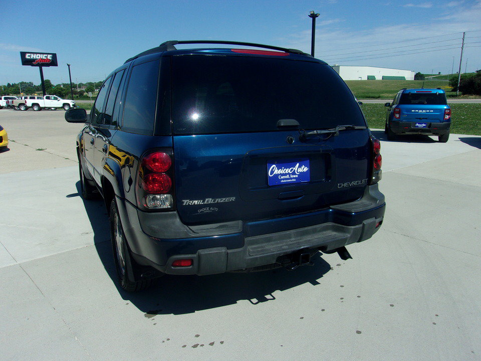 Used 2004 Chevrolet TrailBlazer LT AWD/4WD image 7