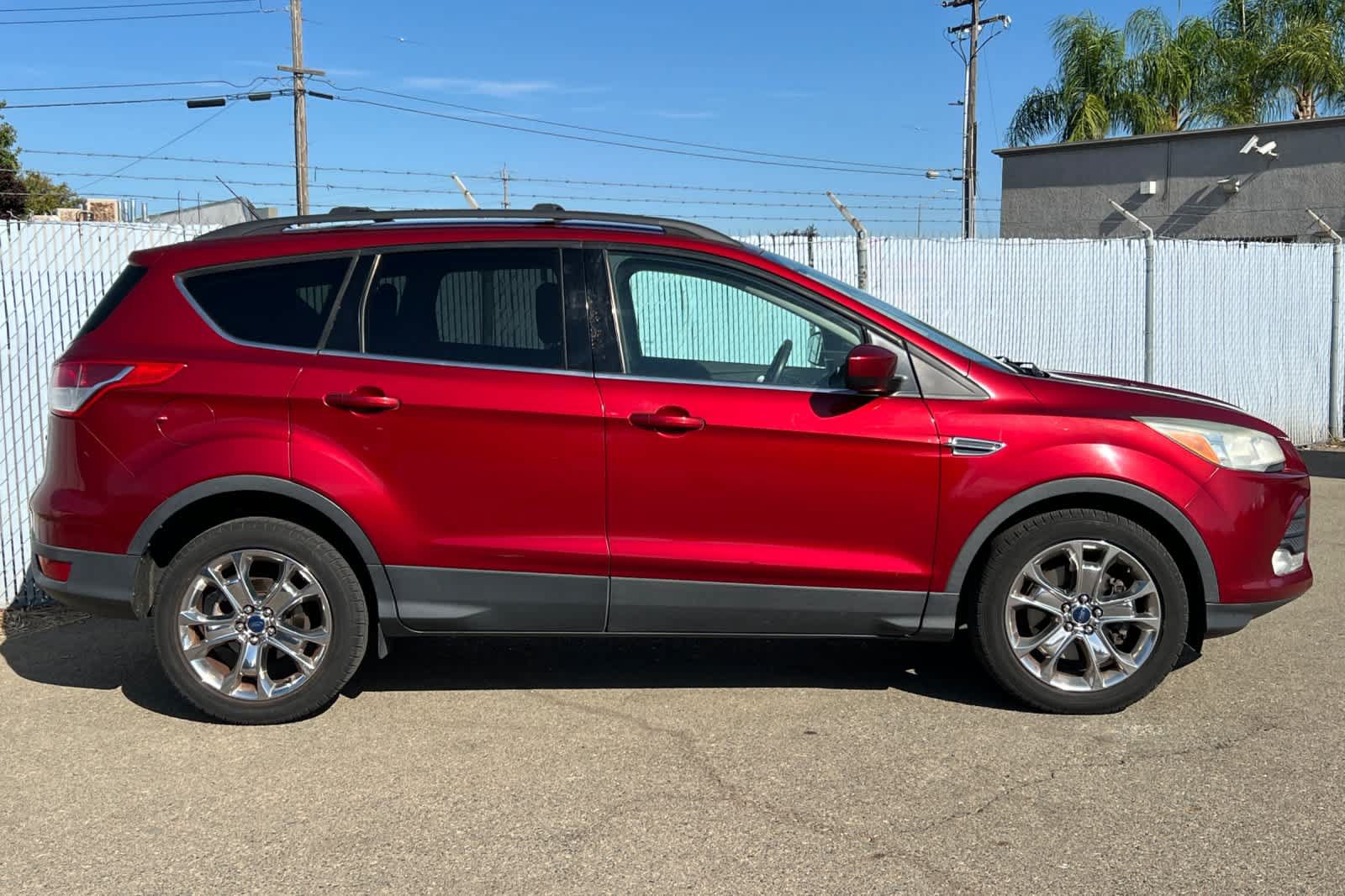 Used 2015 Ford Escape SE w/ Equipment Group 201A AWD/4WD image 6