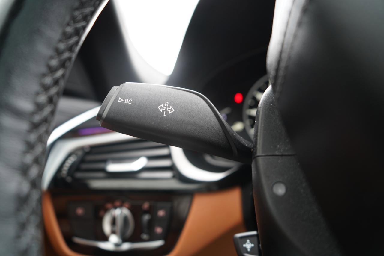 Used 2018 BMW 530e xDrive image 26