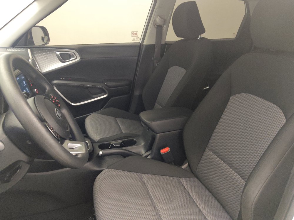 Used 2021 Kia Soul LX FWD image 17