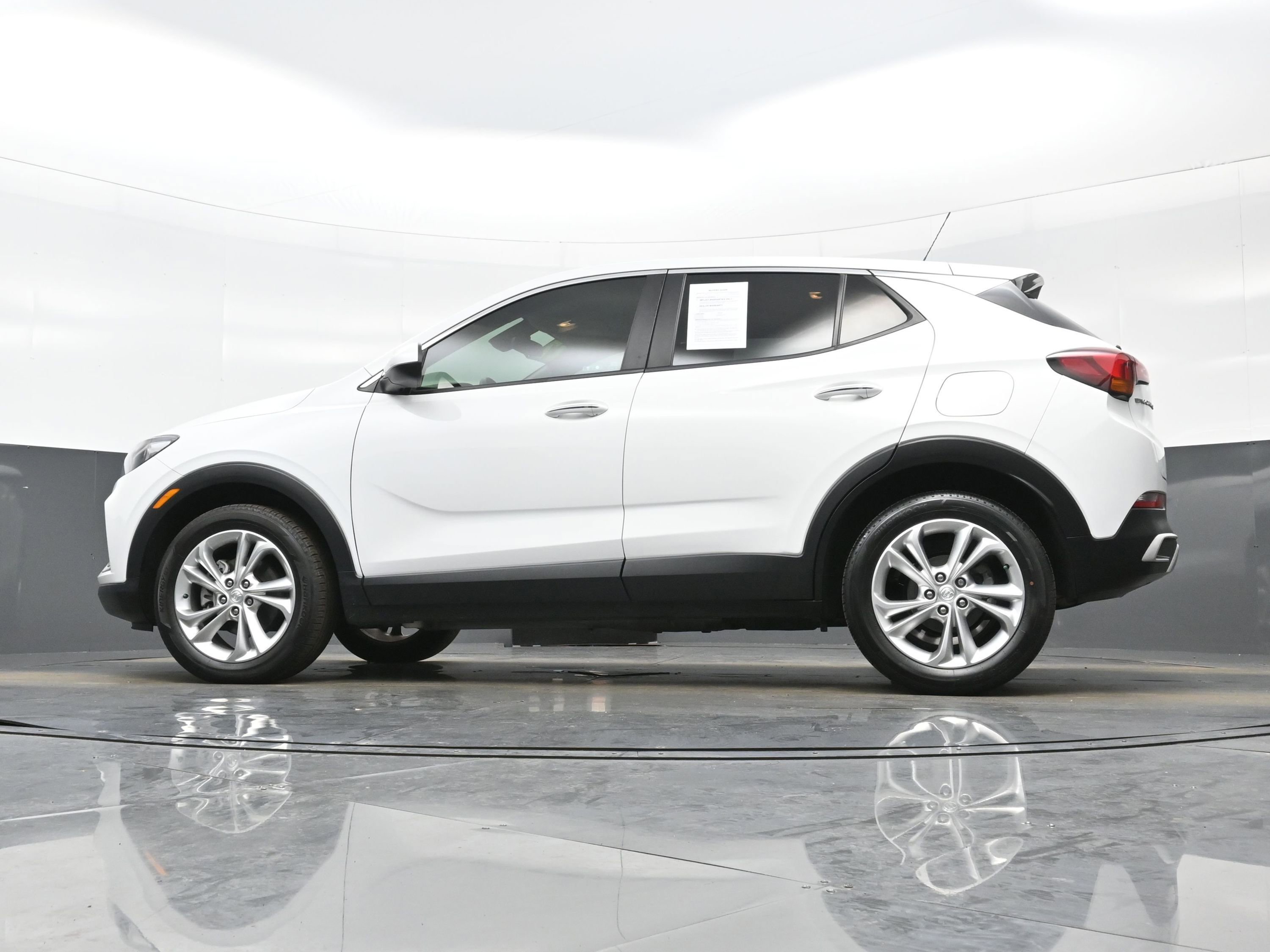 Used 2022 Buick Encore GX Preferred image 26