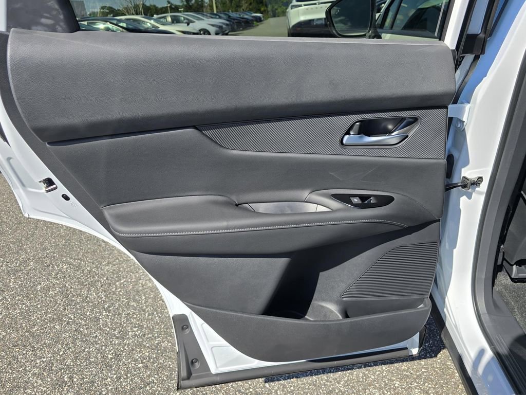 New 2026 Nissan Murano SV image 13