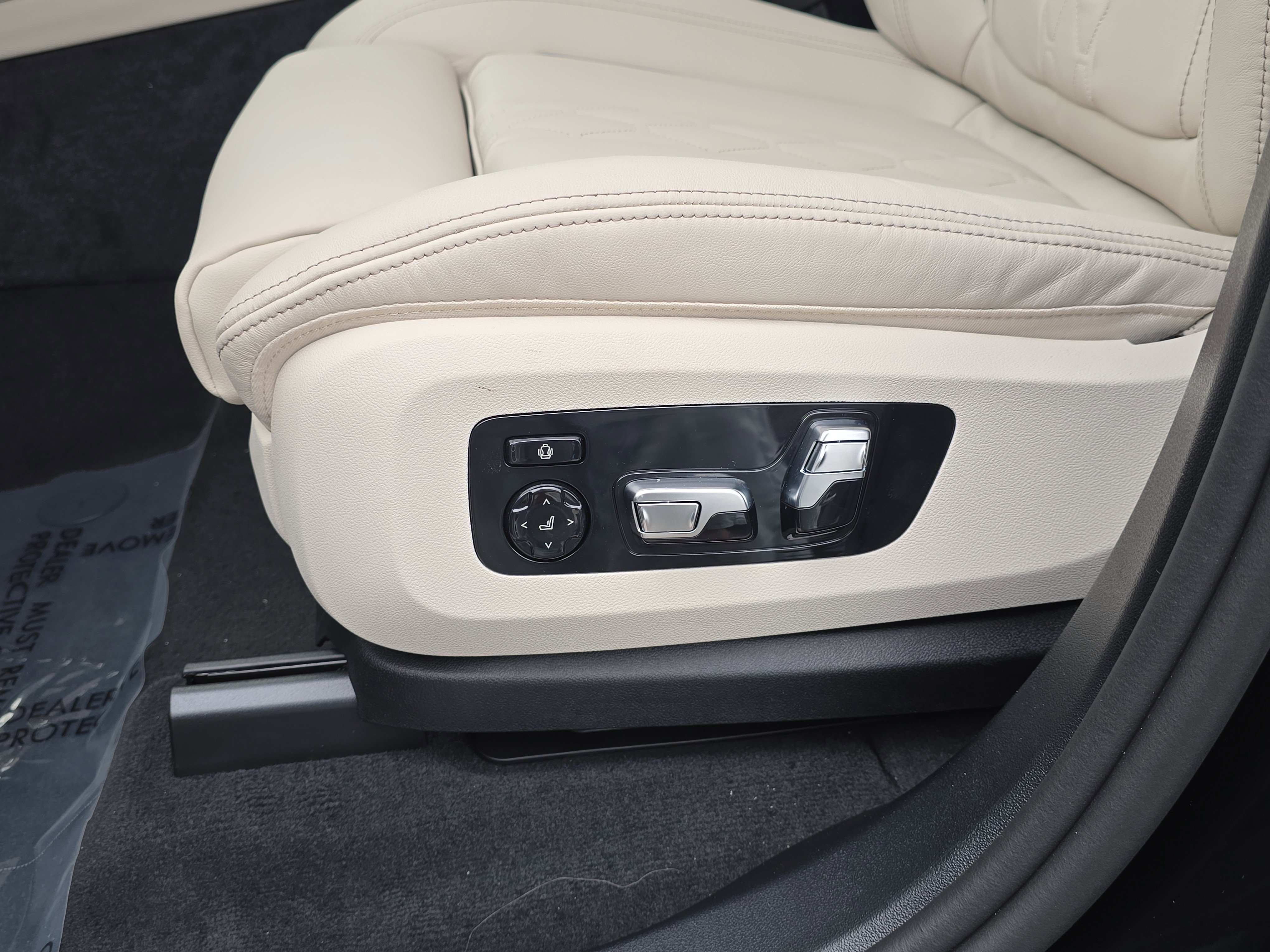 New 2026 BMW X5 sDrive40i w/ M Sport Package image 23