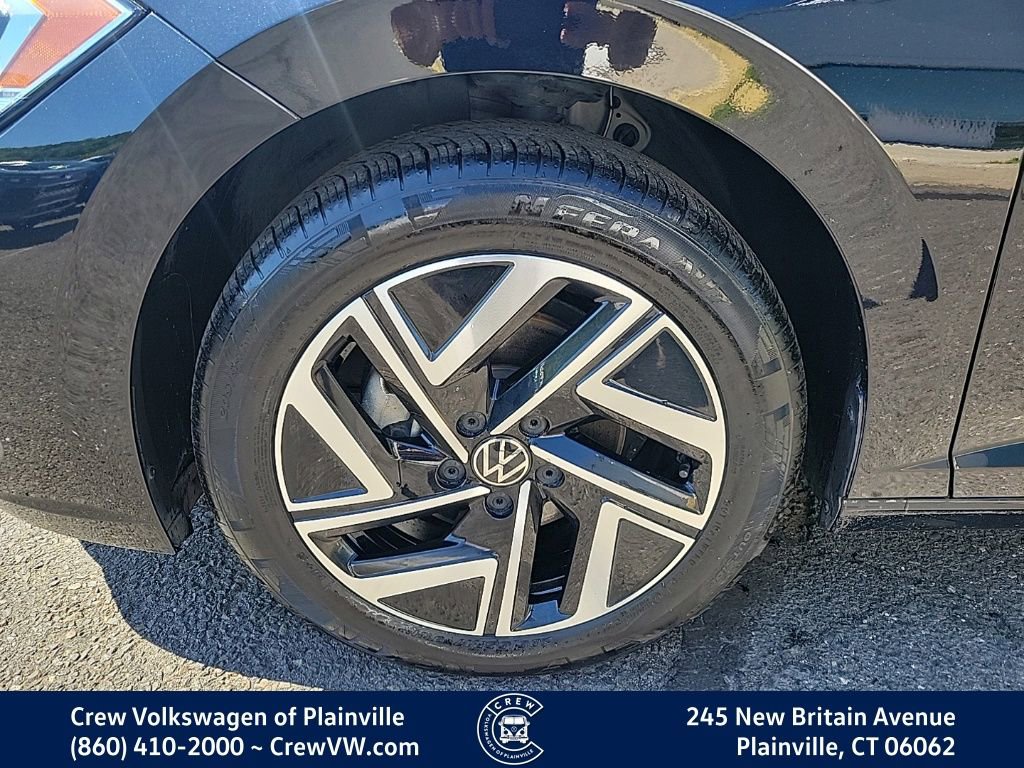 Certified 2024 Volkswagen Jetta SEL FWD image 17
